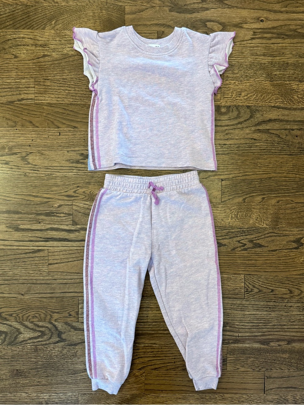 Splendid Lavender Pink Girls Jogger Set with Flutter Sleeves
